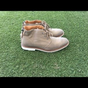 Guess.  Tan. Men’s chukka boot.